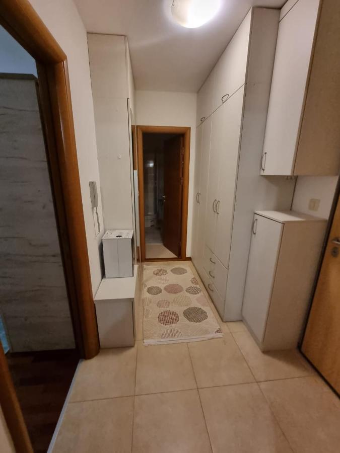 5 Star Apartment Podgorica Esterno foto